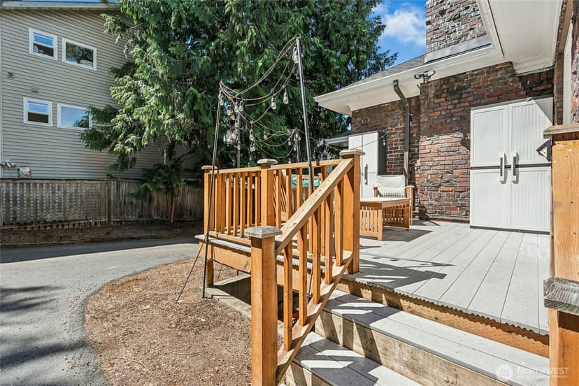 Property photo for 10124 3rd Avenue NW, Seattle photo 38