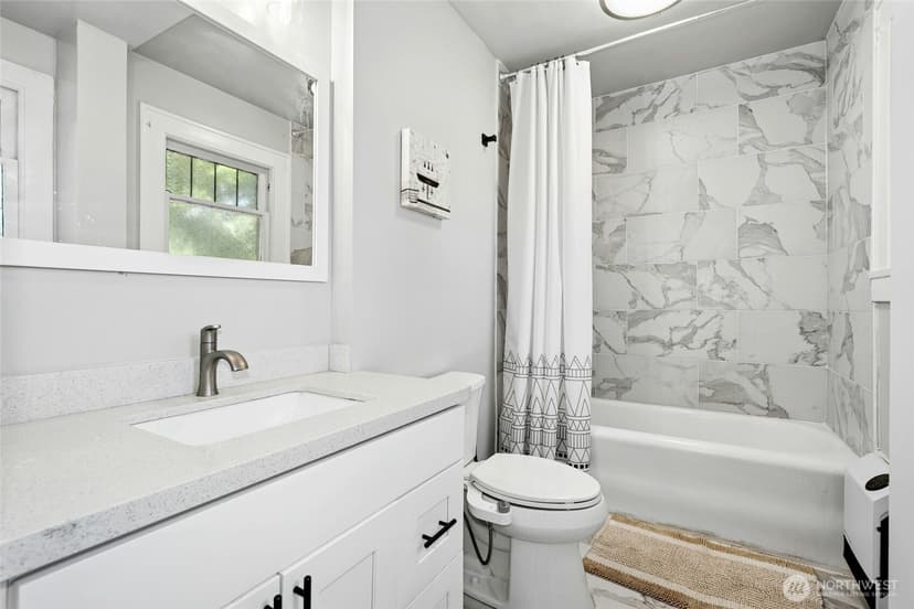 Property photo for 10124 3rd Avenue NW, Seattle photo 22