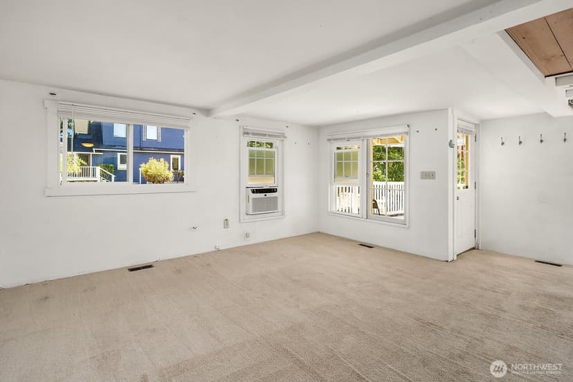 Property photo for 2728 60th Avenue SE, Mercer Island photo 10