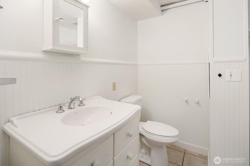 Property photo for 3621 81st Avenue SE, Mercer Island photo 27