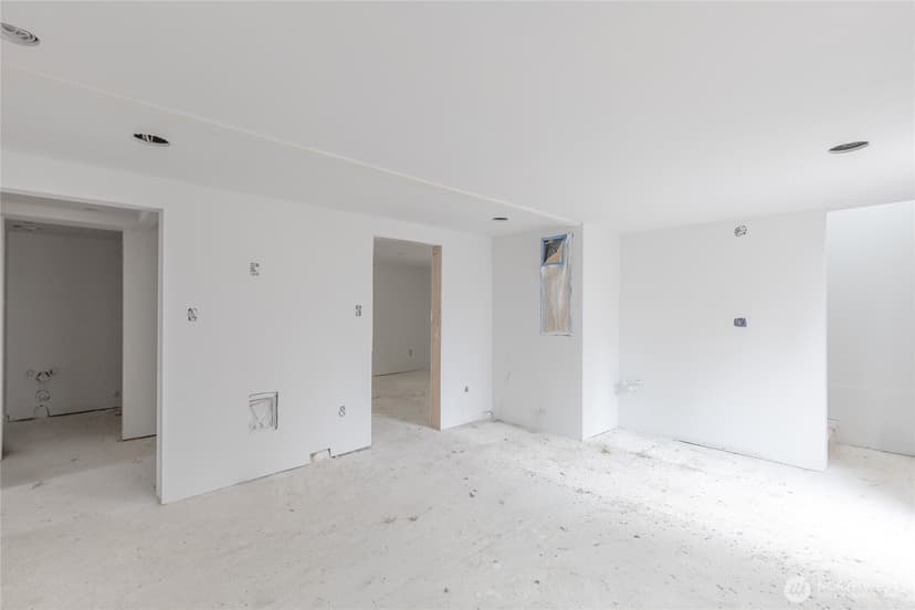Property photo for 5752 NE 62nd Street, Seattle photo 13