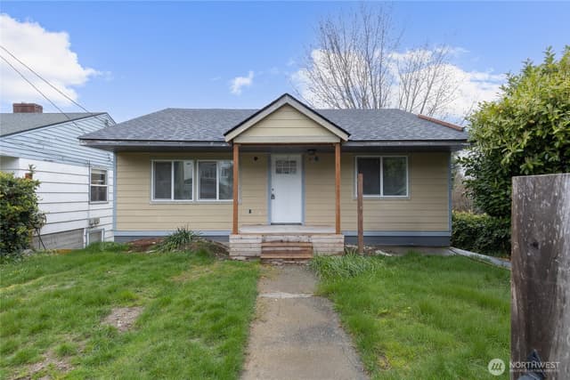 Property photo for 5752 NE 62nd Street, Seattle