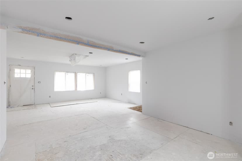 Property photo for 5752 NE 62nd Street, Seattle photo 9