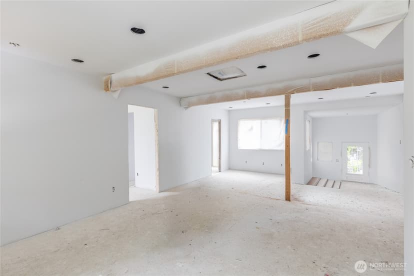 Property photo for 9617 15th Avenue NE, Seattle photo 23