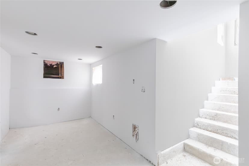 Property photo for 9617 15th Avenue NE, Seattle photo 15
