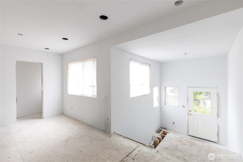 Property photo for 9617 15th Avenue NE, Seattle photo 16