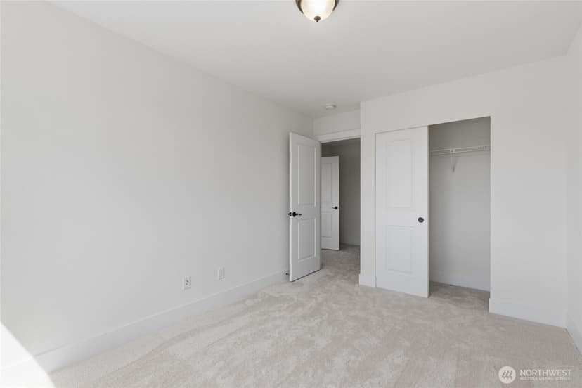 Property photo for 6015 67th Avenue NE, Marysville photo 25