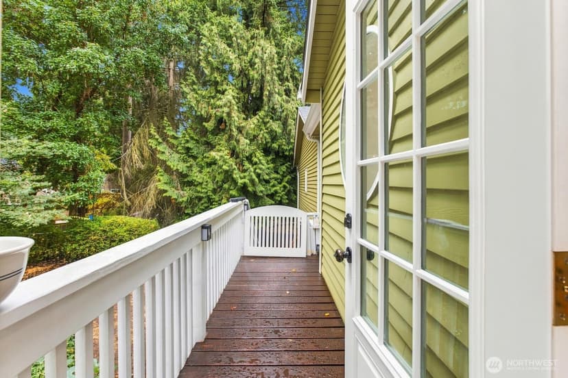 Property photo for 11615 NE 100th Street, Kirkland photo 21