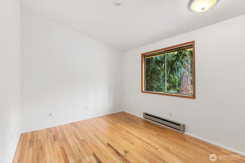 Property photo for 11615 NE 100th Street, Kirkland photo 19