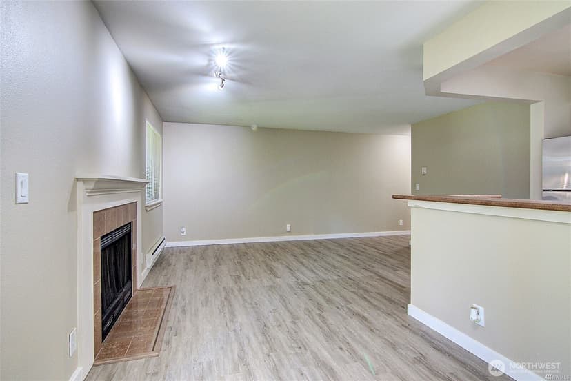 Property photo for 15415 35th Avenue W #C103, Lynnwood photo 16