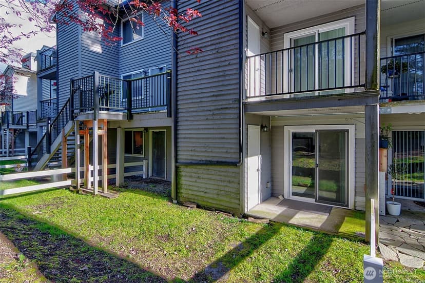 Property photo for 15415 35th Avenue W #C103, Lynnwood photo 19