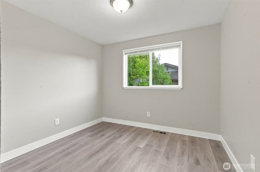 Property photo for 483 NE Conifer Drive, Bremerton photo 20