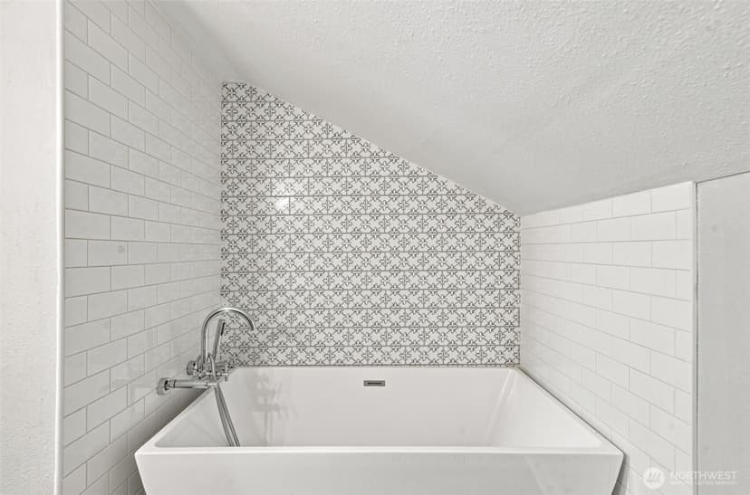 Property photo for 483 NE Conifer Drive, Bremerton photo 18