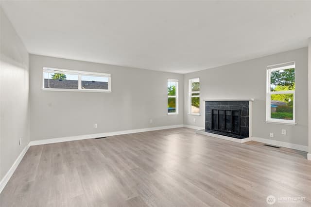 Property photo for 483 NE Conifer Drive, Bremerton photo 5