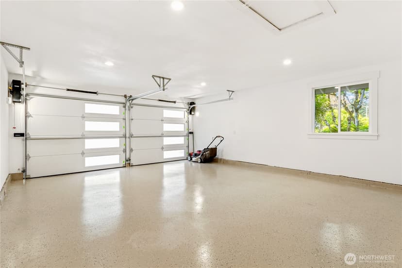 Property photo for 11903 NE 142nd Place, Kirkland photo 10