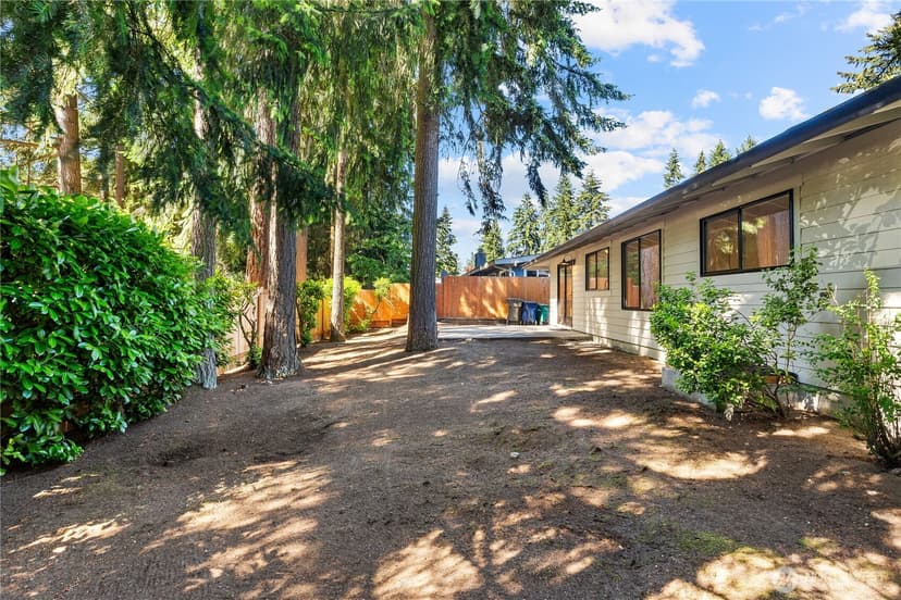 Property photo for 11903 NE 142nd Place, Kirkland photo 32