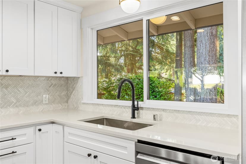 Property photo for 11903 NE 142nd Place, Kirkland photo 16