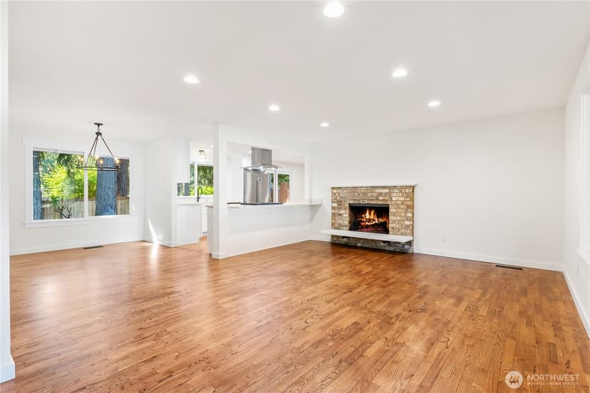 Property photo for 11903 NE 142nd Place, Kirkland photo 12