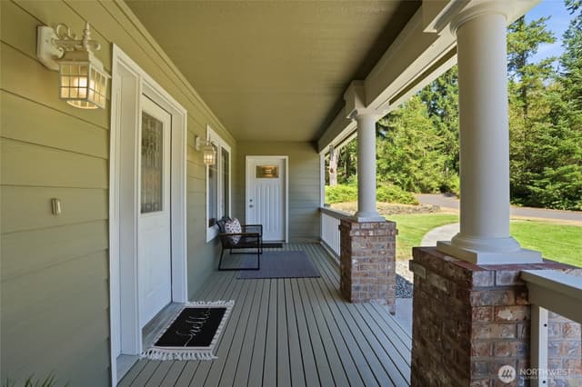Property photo for 895 NW Pioneer Hill Road, Poulsbo photo 3