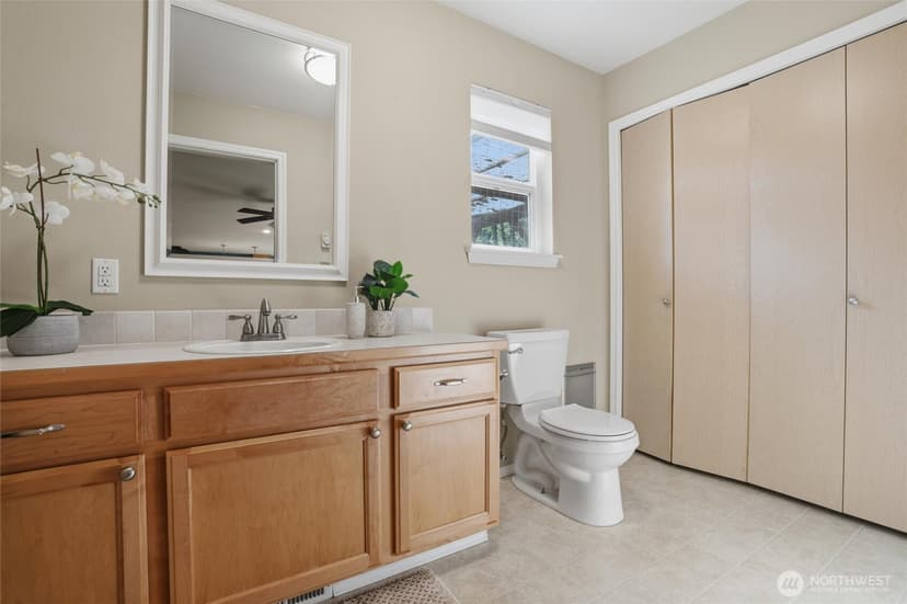 Property photo for 895 NW Pioneer Hill Road, Poulsbo photo 24
