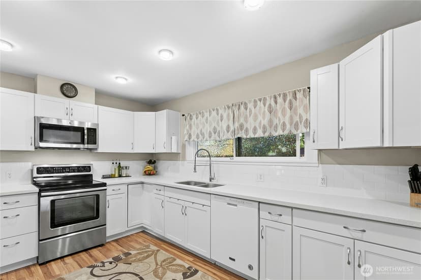 Property photo for 6708 Lombard Avenue, Everett photo 10