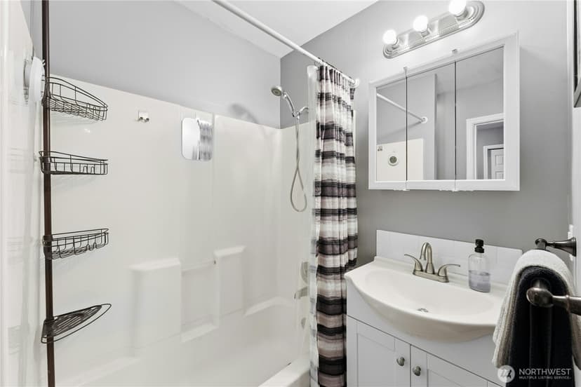 Property photo for 6708 Lombard Avenue, Everett photo 17