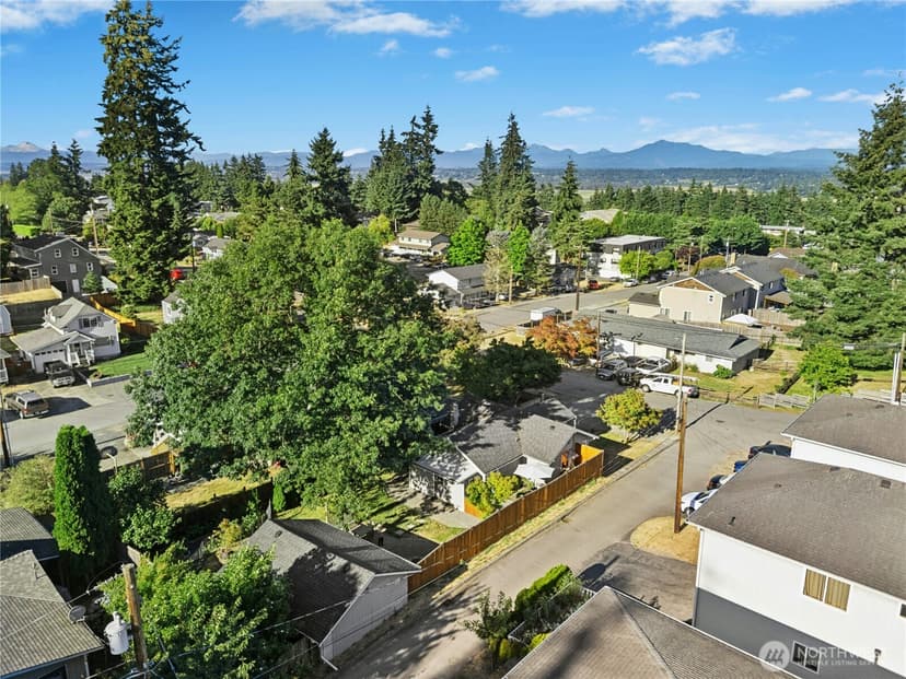 Property photo for 6708 Lombard Avenue, Everett photo 28