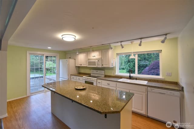 Property photo for 21005 55th Avenue SE, Woodinville photo 3