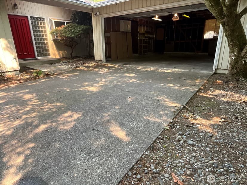Property photo for 16442 NE 105th Place, Redmond photo 35