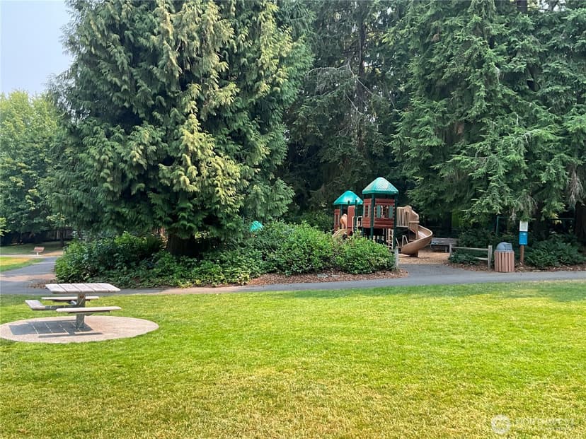 Property photo for 16442 NE 105th Place, Redmond photo 38