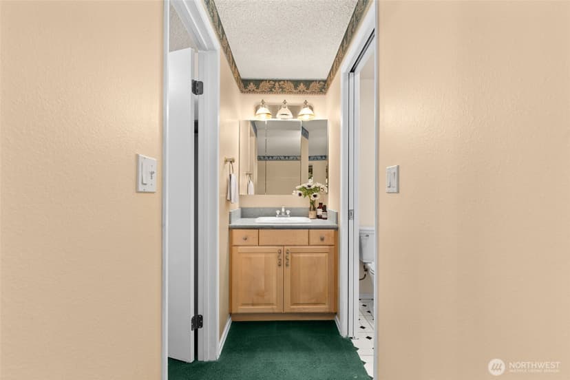 Property photo for 16442 NE 105th Place, Redmond photo 18