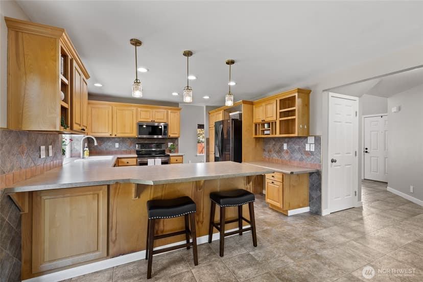 Property photo for 226 95th Drive SE, Lake Stevens photo 17