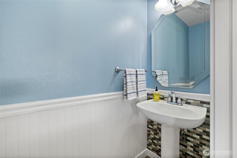 Property photo for 226 95th Drive SE, Lake Stevens photo 19