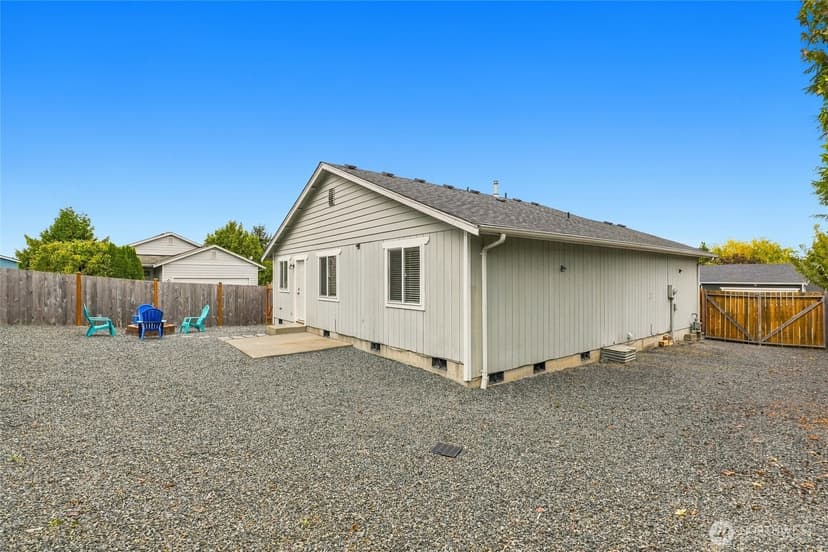 Property photo for 4704 60th Drive NE, Marysville photo 16
