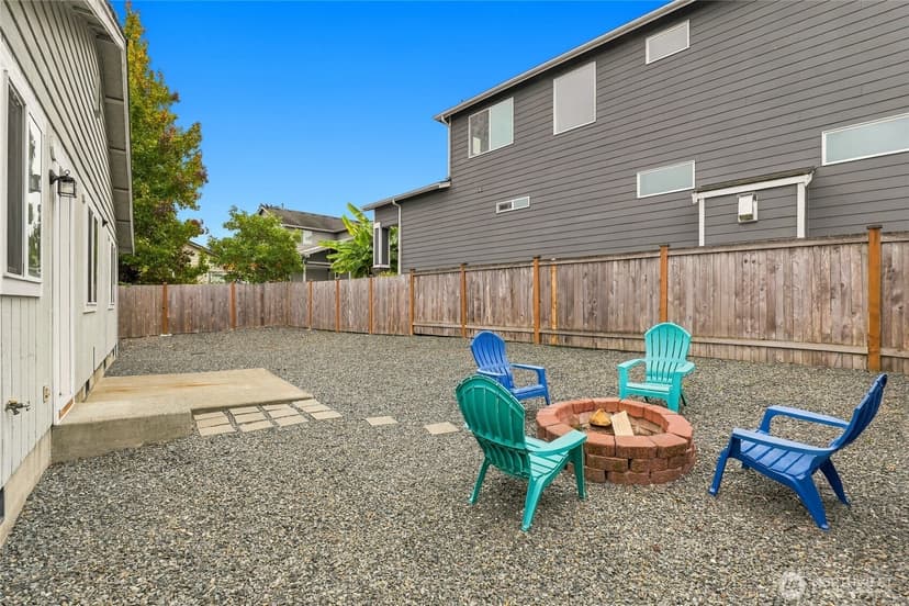 Property photo for 4704 60th Drive NE, Marysville photo 14