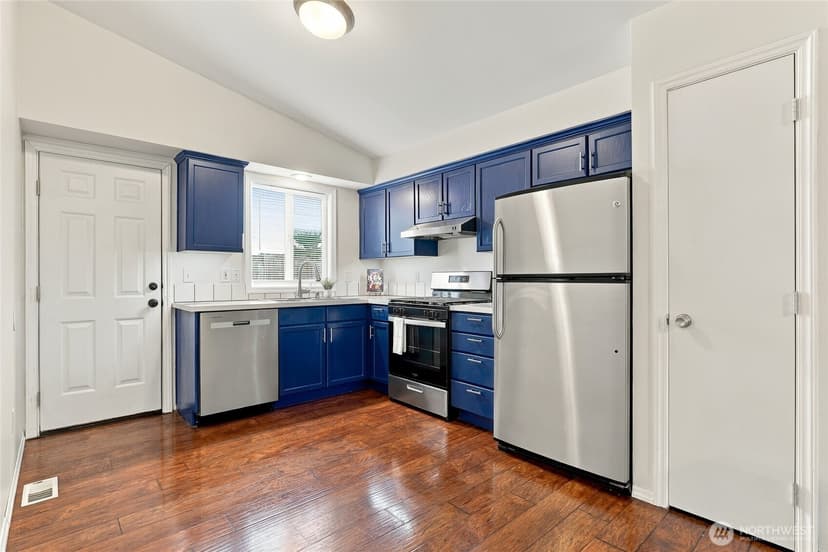 Property photo for 4704 60th Drive NE, Marysville photo 8