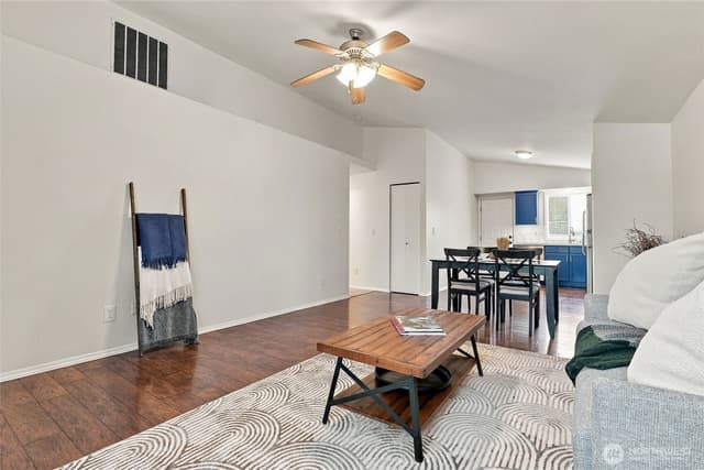 Property photo for 4704 60th Drive NE, Marysville photo 4