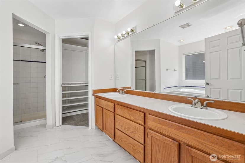 Property photo for 8139 4th Avenue SW, Seattle photo 12