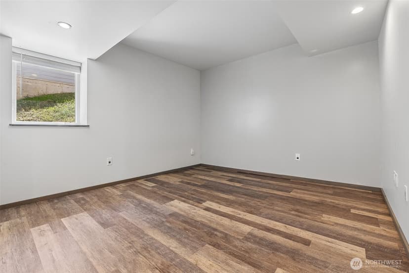 Property photo for 8139 4th Avenue SW, Seattle photo 36