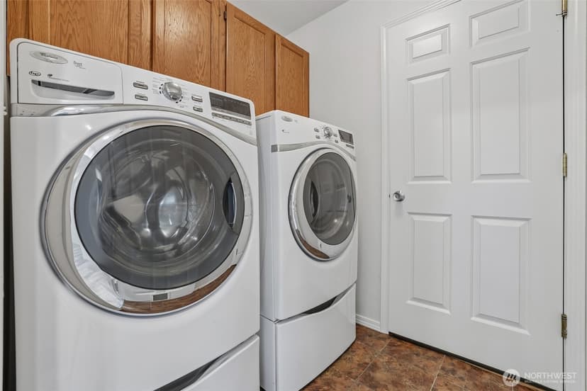 Property photo for 8139 4th Avenue SW, Seattle photo 21