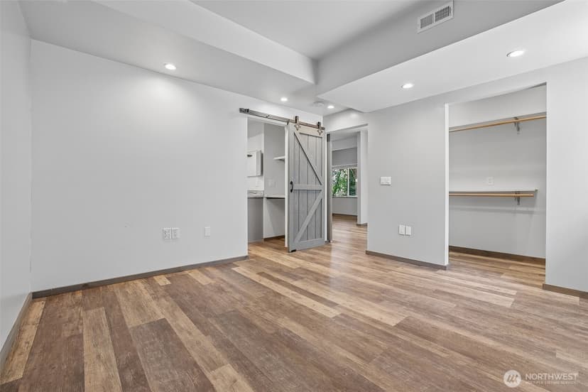 Property photo for 8139 4th Avenue SW, Seattle photo 35
