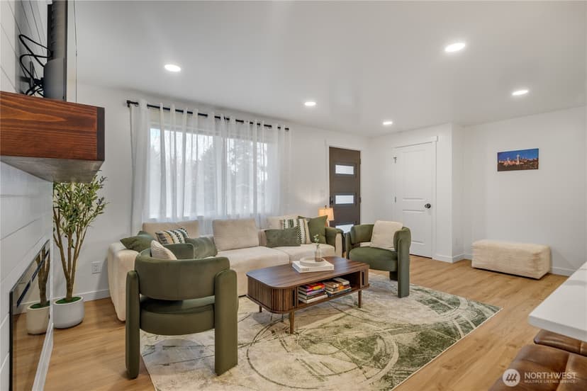 Property photo for 7935 13th Avenue SW #1, Seattle photo 5