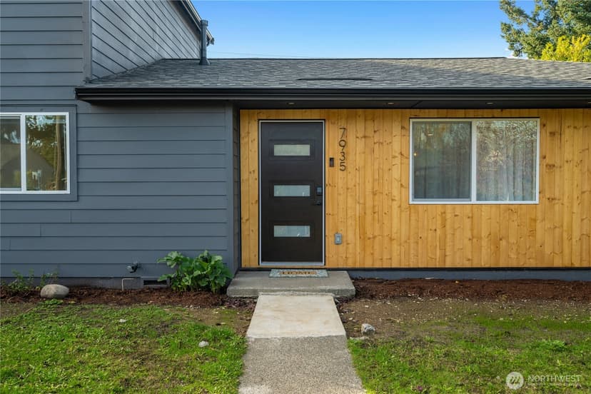 Property photo for 7935 13th Avenue SW #1, Seattle photo 3