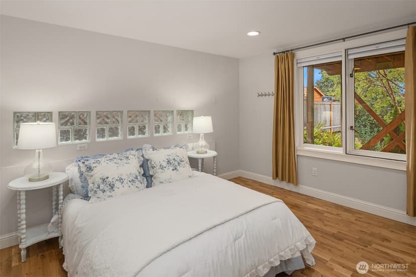 Property photo for 822 W Fulton Street, Seattle photo 32