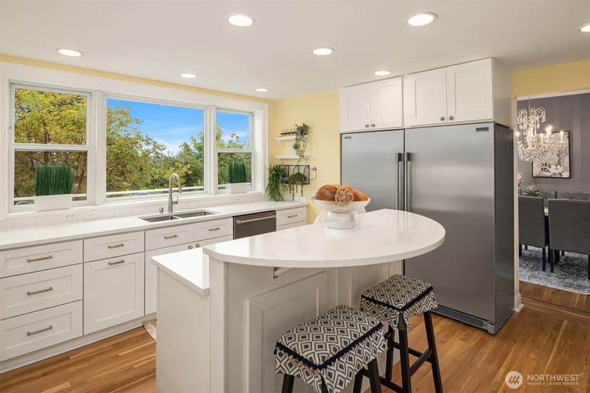 Property photo for 822 W Fulton Street, Seattle photo 14