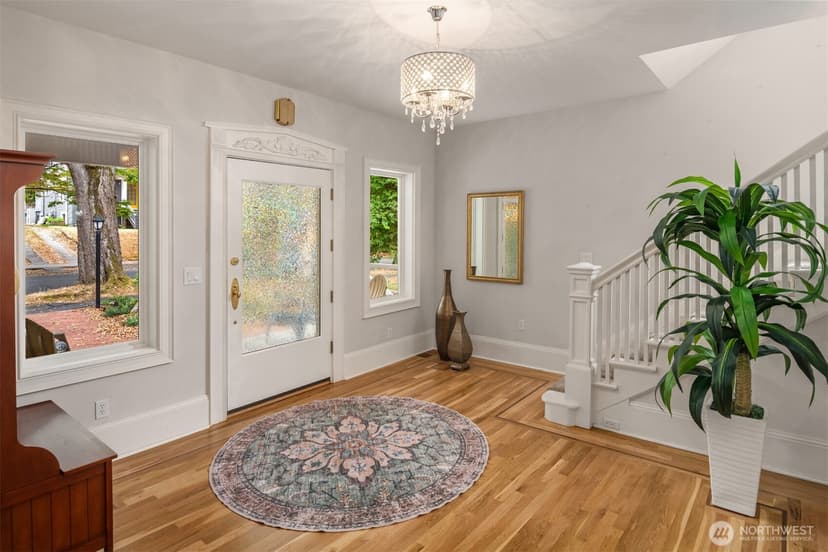Property photo for 822 W Fulton Street, Seattle photo 7