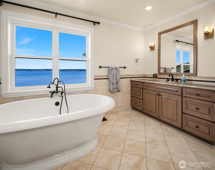 Property photo for 25764 Gold Beach Drive SW, Vashon photo 34