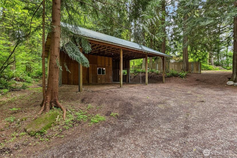 Property photo for 19125 233rd Avenue NE, Woodinville photo 27