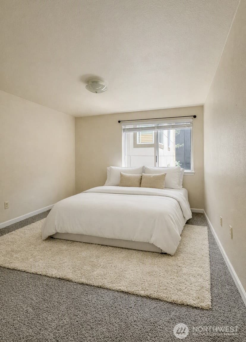 Property photo for 12026 15th Avenue NE #304, Seattle photo 7