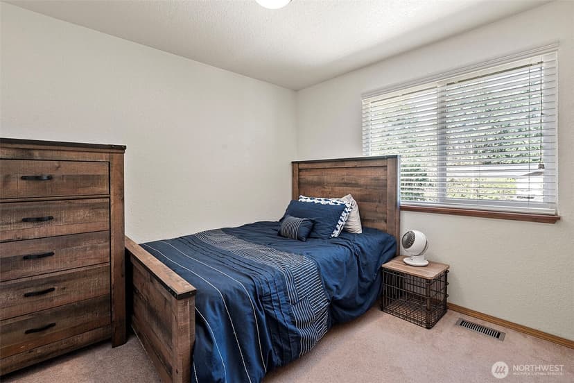 Property photo for 5609 41st Avenue E, Tacoma photo 16
